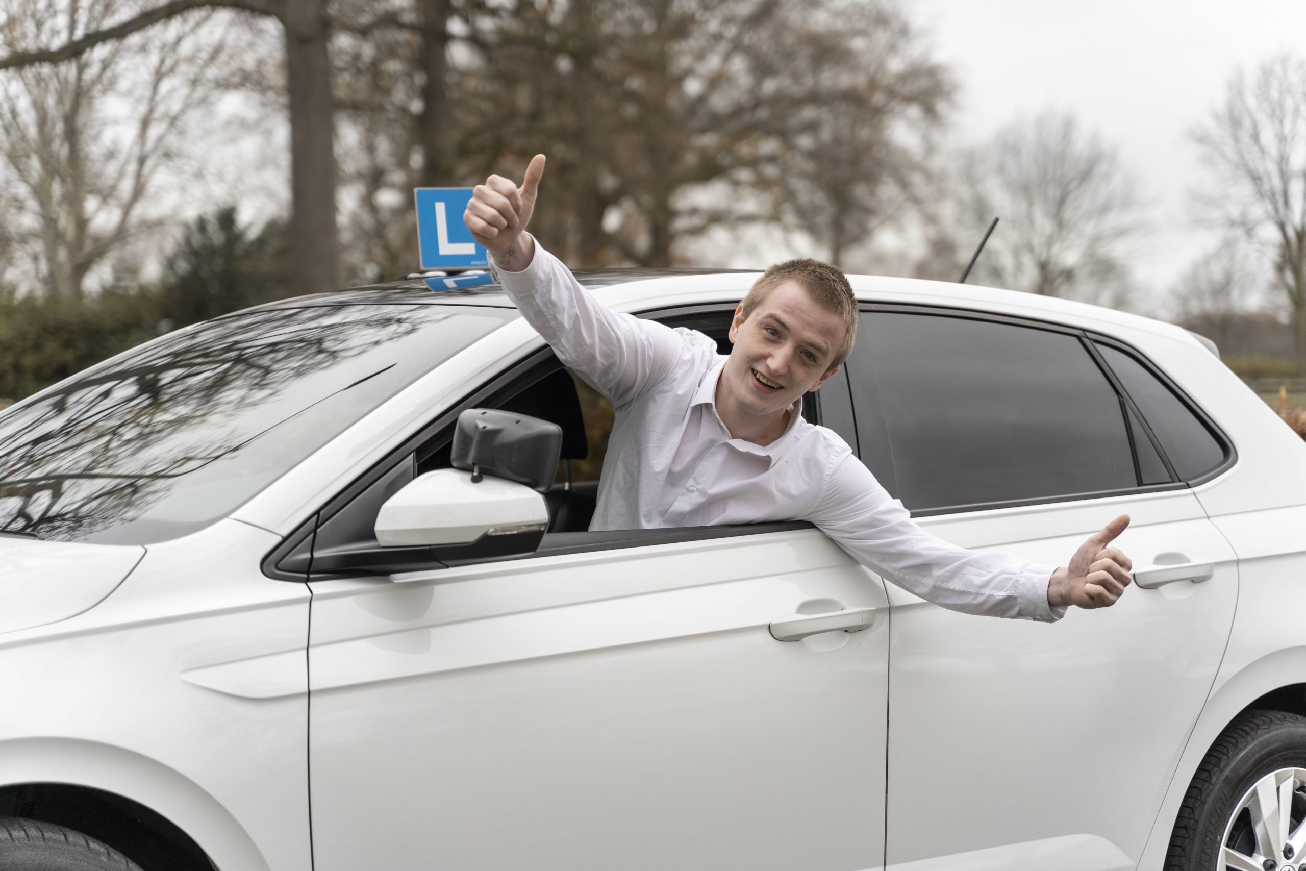 driving lessons eindhoven